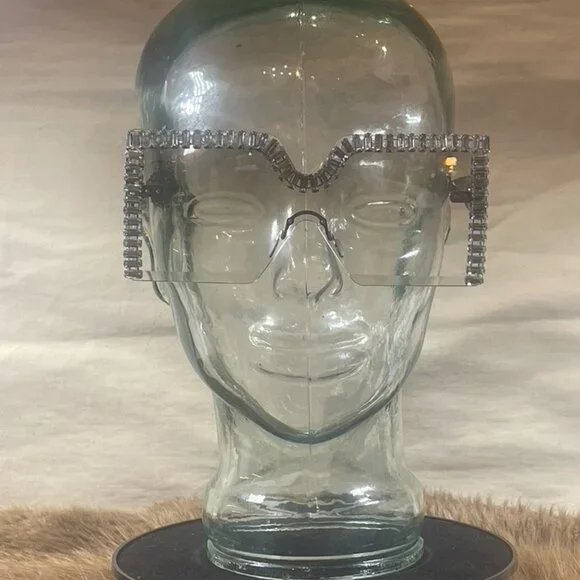 Fabulous Large Frame Sunglasses Black - Picture 3 of 3